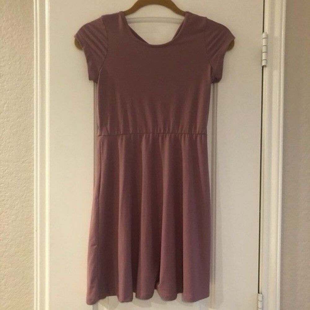 Girl’s 1st Kiss Mauve NWOT Dress Size 14/16